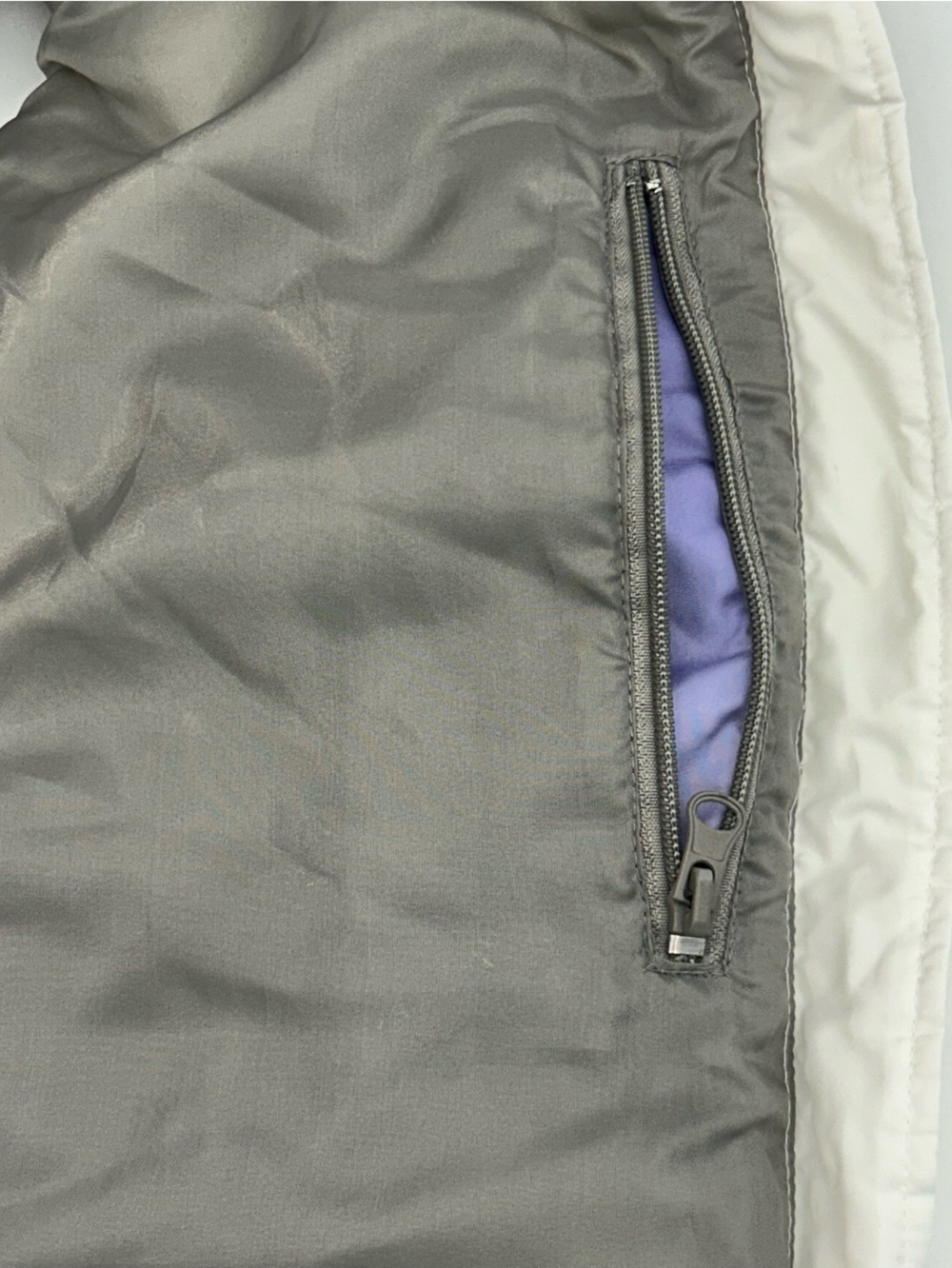 totes White to Purple Ombre Puffer Vest 3 Zipper Pockets Size XL - Picture 11 of 13